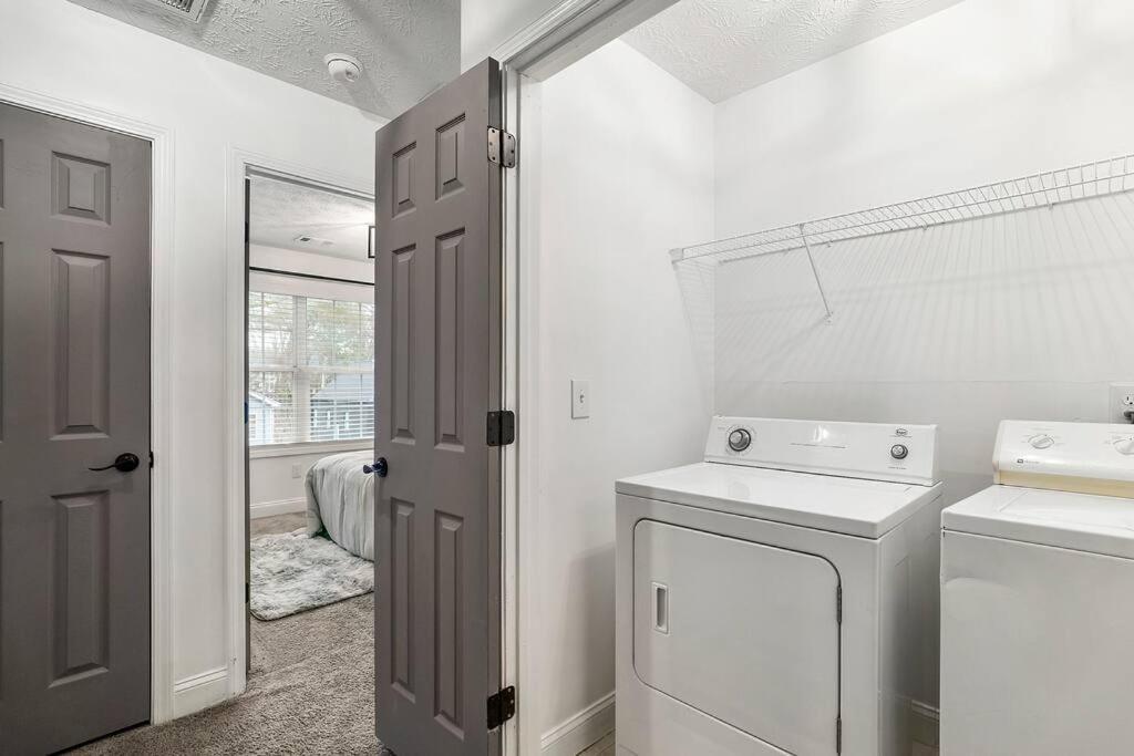 Modern 3Bd,2Ba Townhome Near Stadiums In Metro-Atl Atlanta Eksteriør bilde