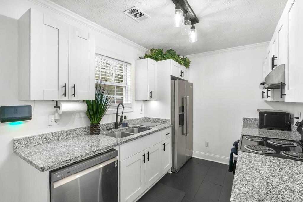 Modern 3Bd,2Ba Townhome Near Stadiums In Metro-Atl Atlanta Eksteriør bilde